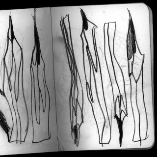 ✍️ kapsa skici 2024 (ultimátní pravidelnej vopoč v @kara_radouch švédskym hoodu 🤍) #sketchbooks